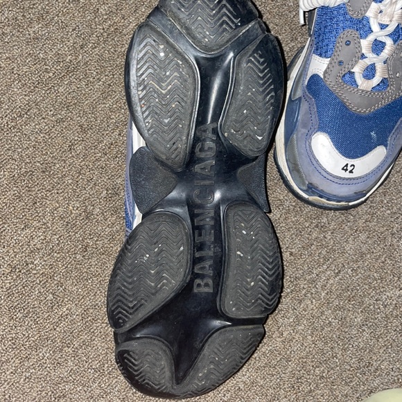 Balenciaga triple s - Picture 3 of 3